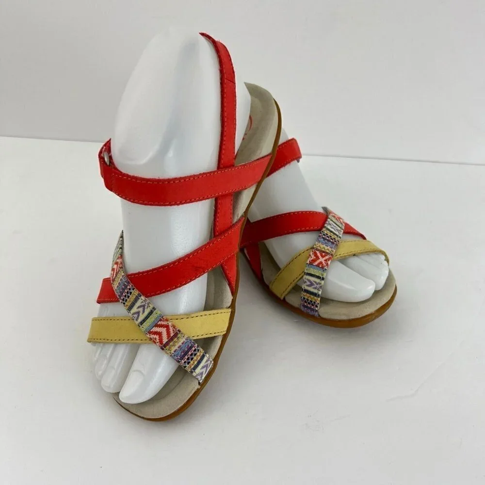 Abeo Womens‎  Laguna Sandals Multi Color Orange  Size US 5  Neutral Footbed